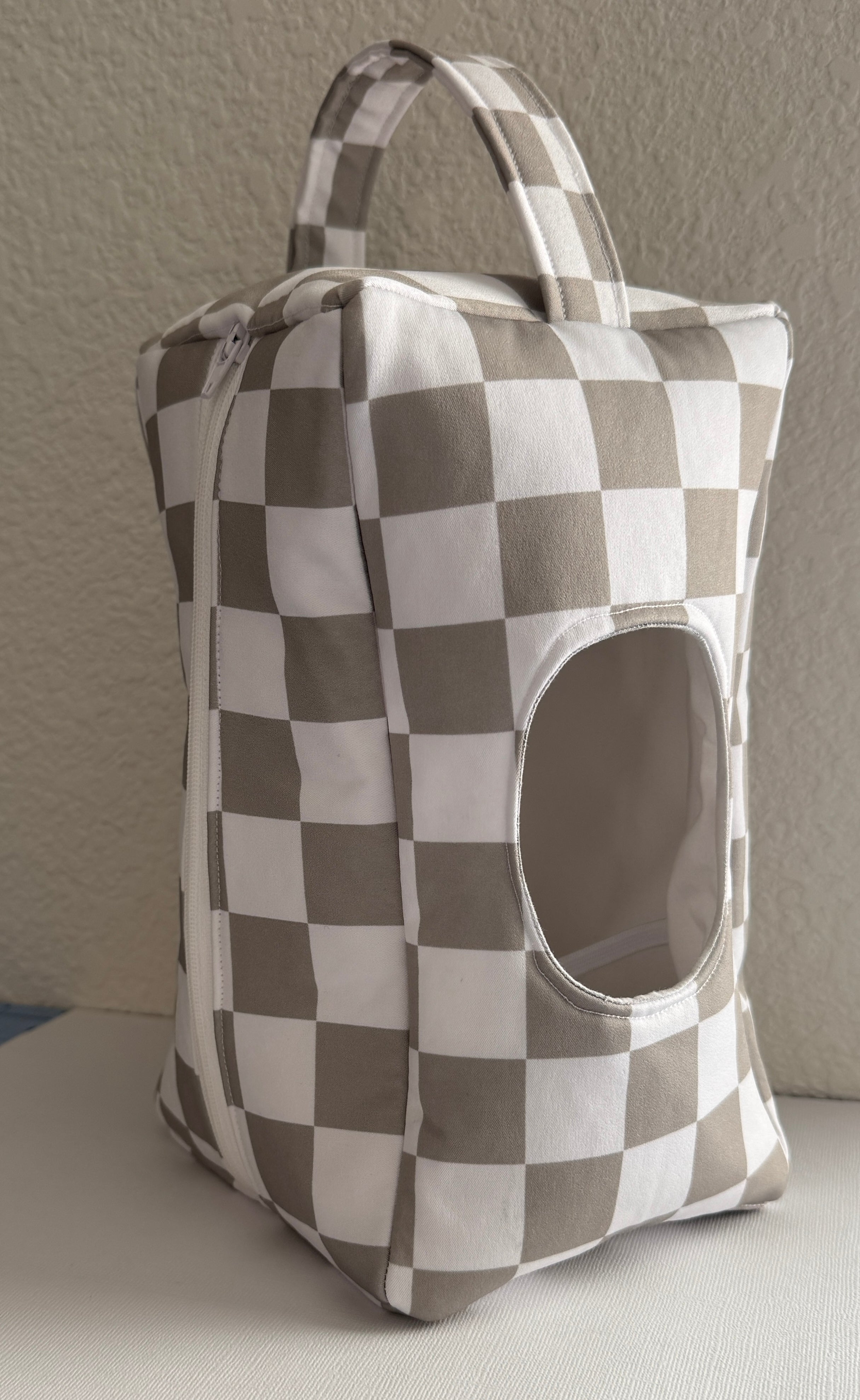 taupe checkers